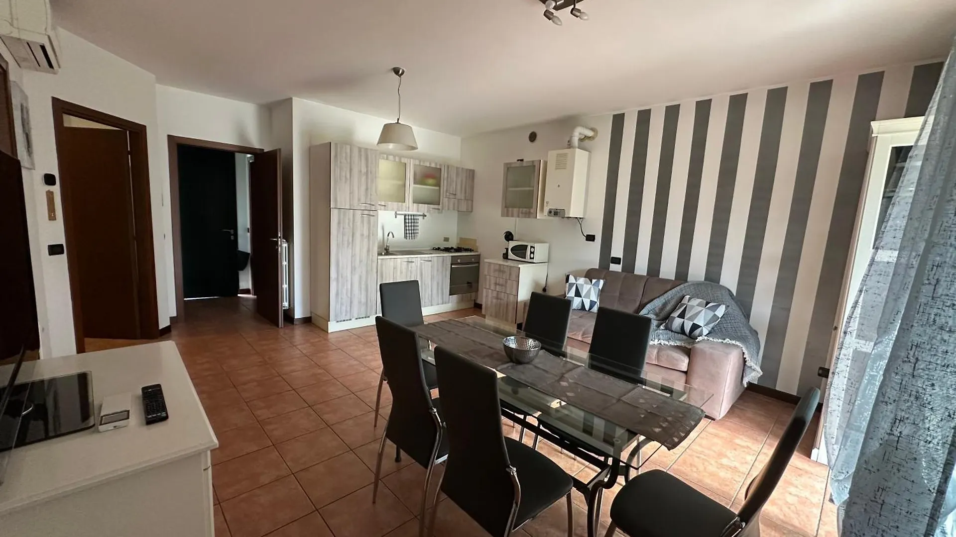 הוילה Casa Argento מנרבה דל גארדה בית נופש